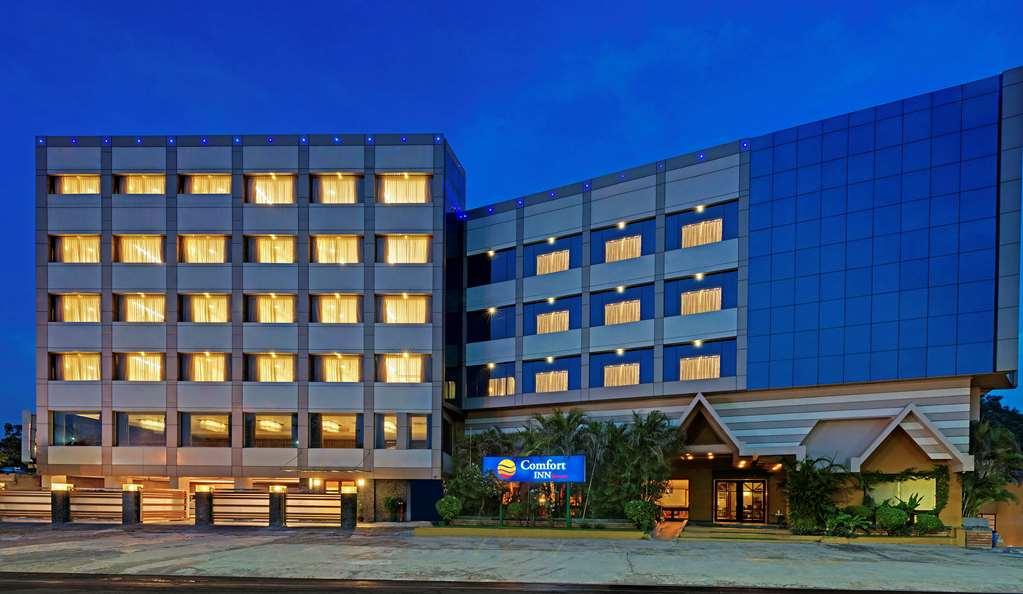 Comfort Inn Sunset Ahmedabad Exteriör bild