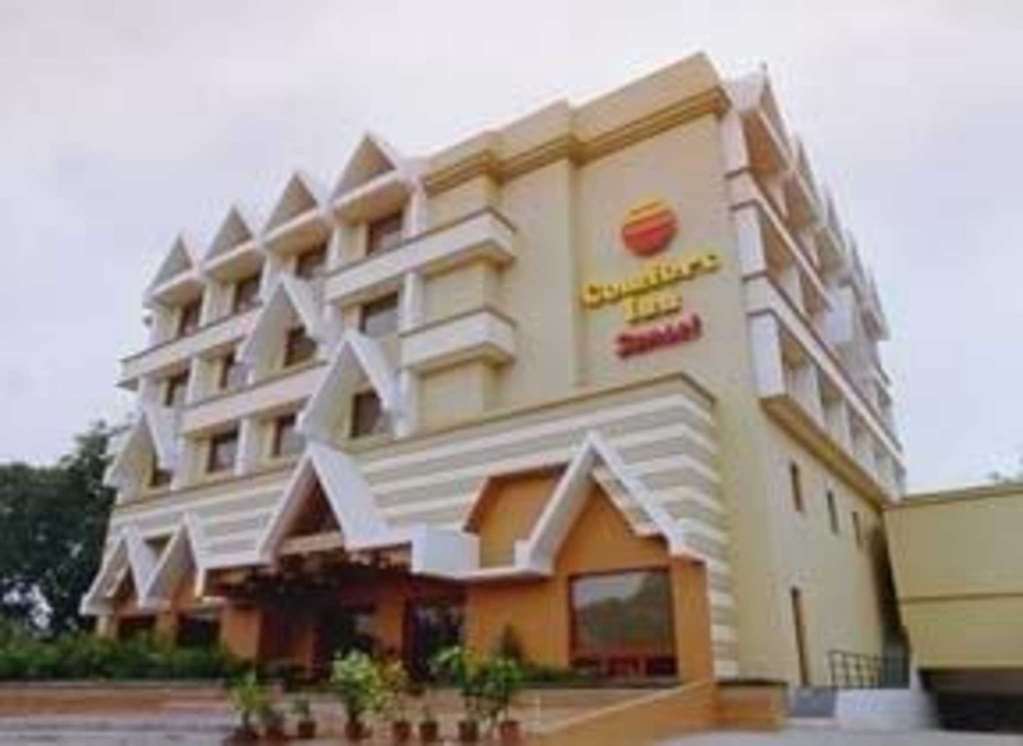Comfort Inn Sunset Ahmedabad Exteriör bild